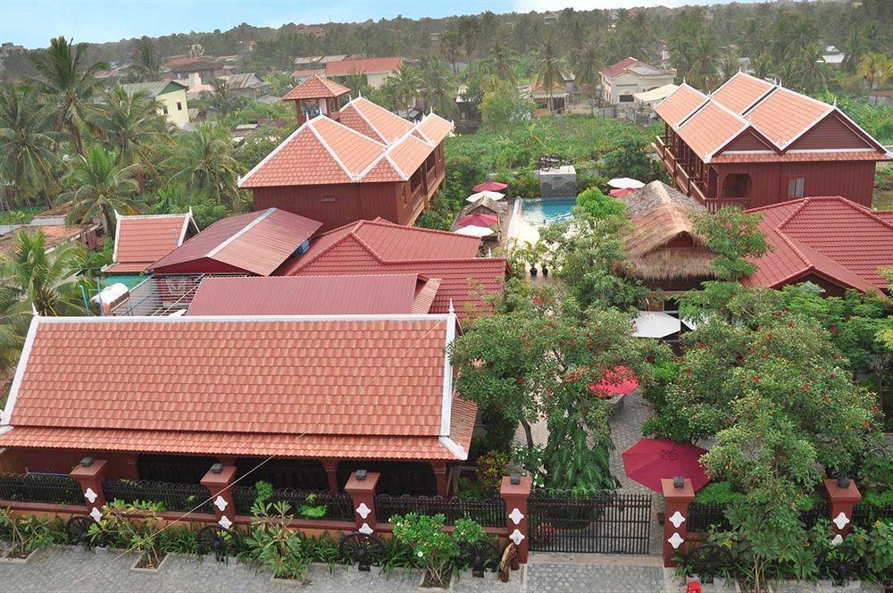 Delux Villa Battambang Exterior photo