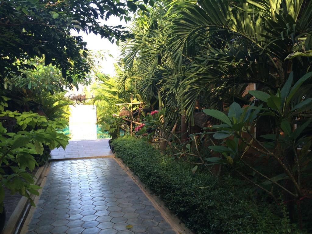 Delux Villa Battambang Exterior photo