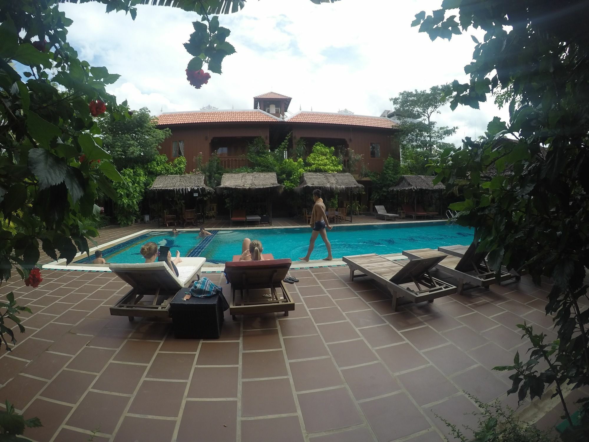 Delux Villa Battambang Exterior photo
