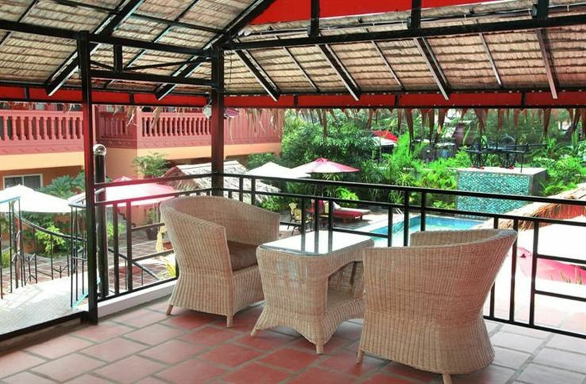 Delux Villa Battambang Exterior photo