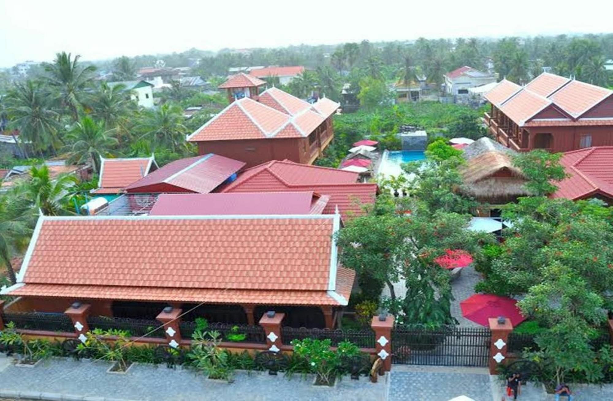 Delux Villa Battambang Exterior photo
